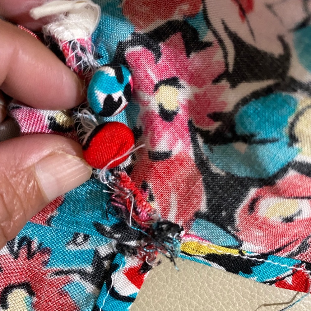 Compagnie Internationale Express  Floral Button  Top - Picture 4 of 8